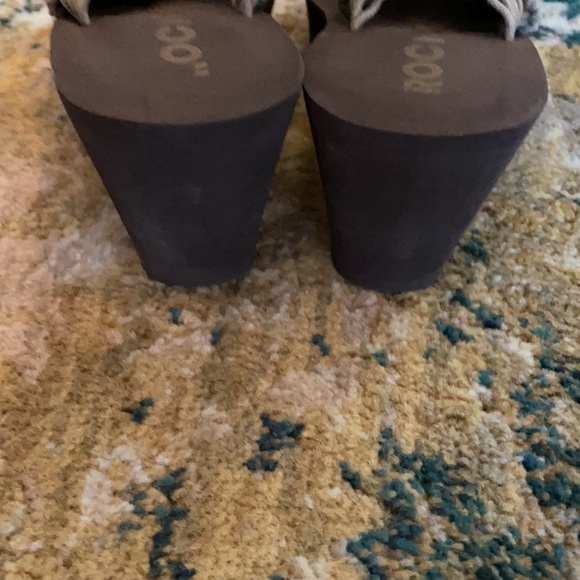 Platform Flip Flops - Picture 3 of 3